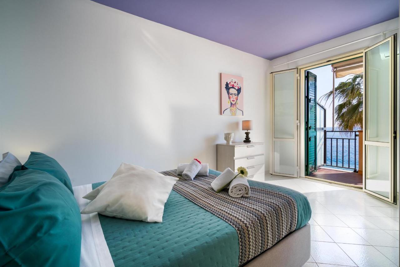Loft Balcone Sul Mare Letojanni Exterior foto